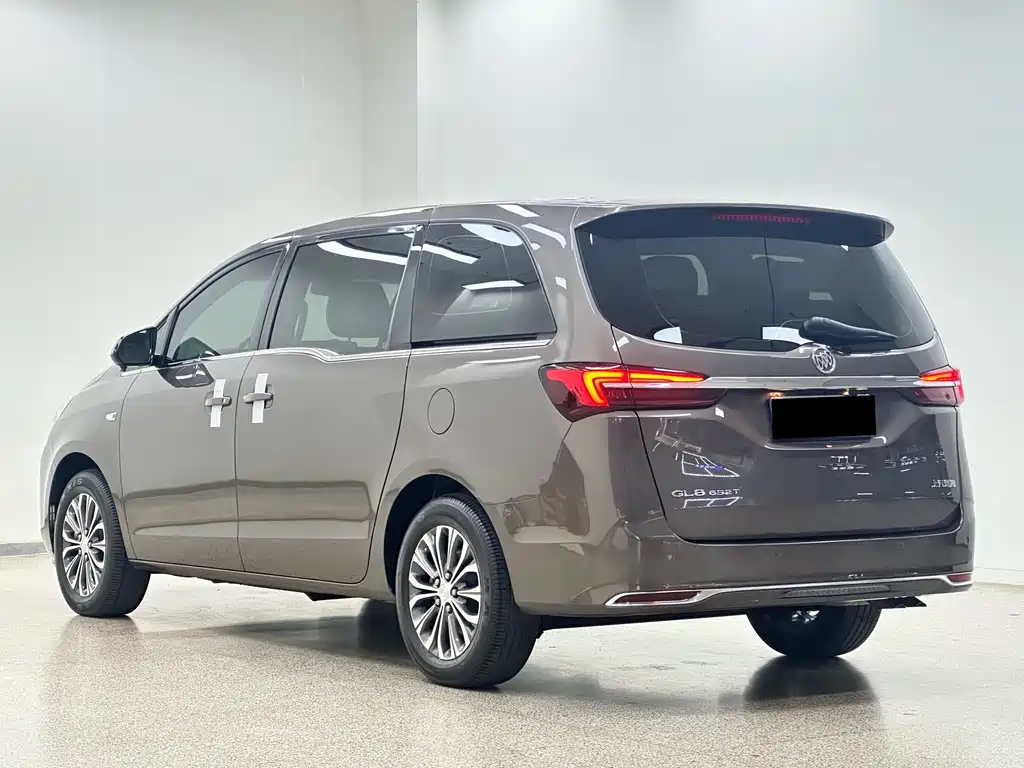 Buick GL8 — миниатюра 4