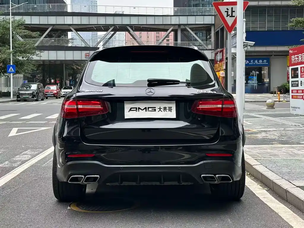MERCEDES-BENZ GLC AMG