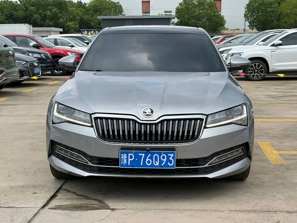 Skoda Superb — миниатюра 2