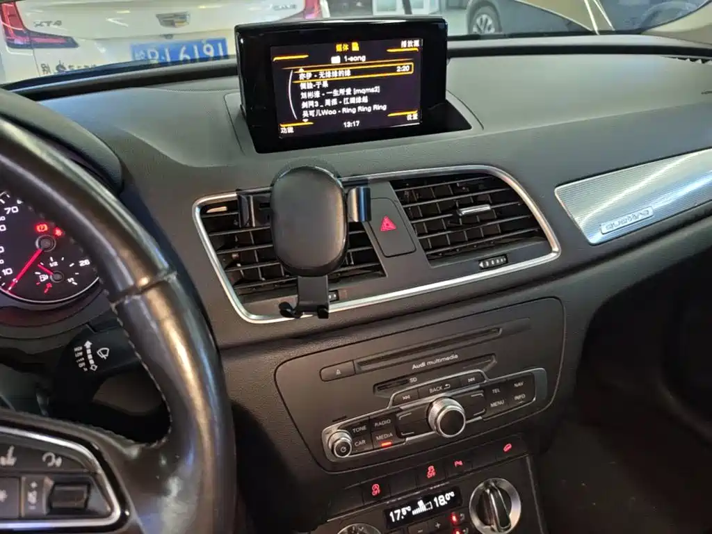 Audi Q3 — миниатюра 13