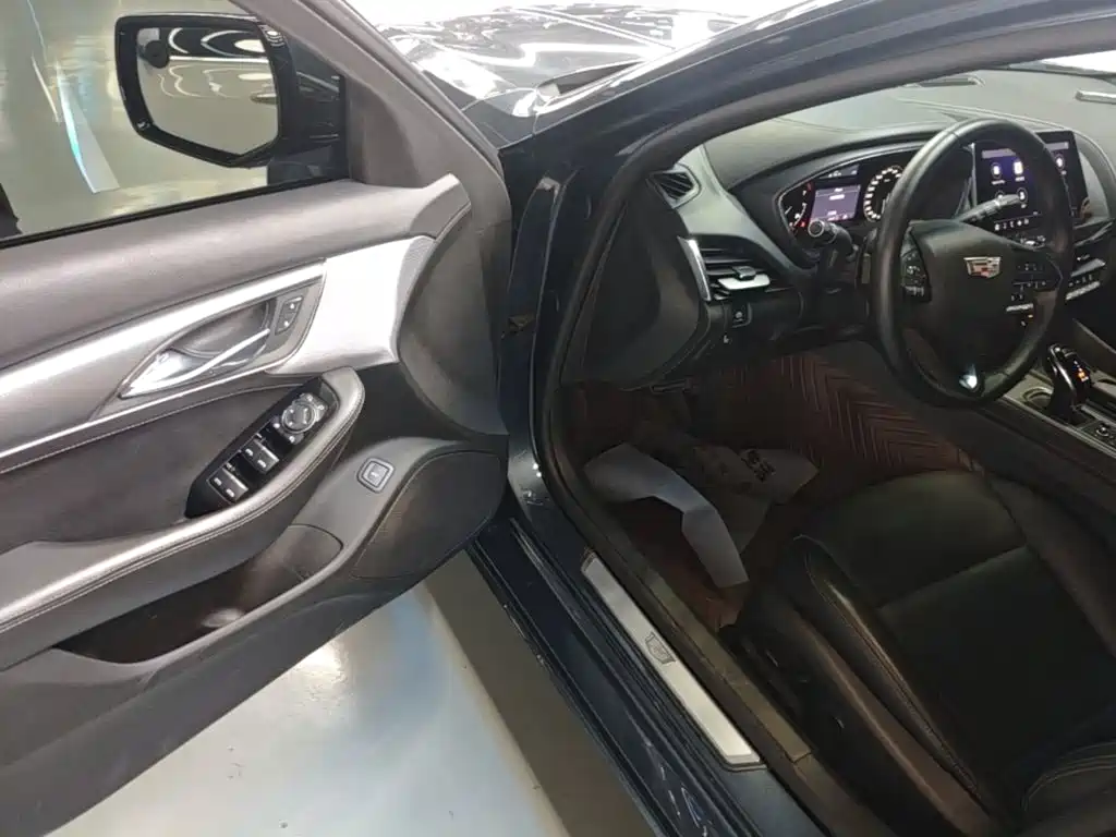 Cadillac CT5 — миниатюра 16