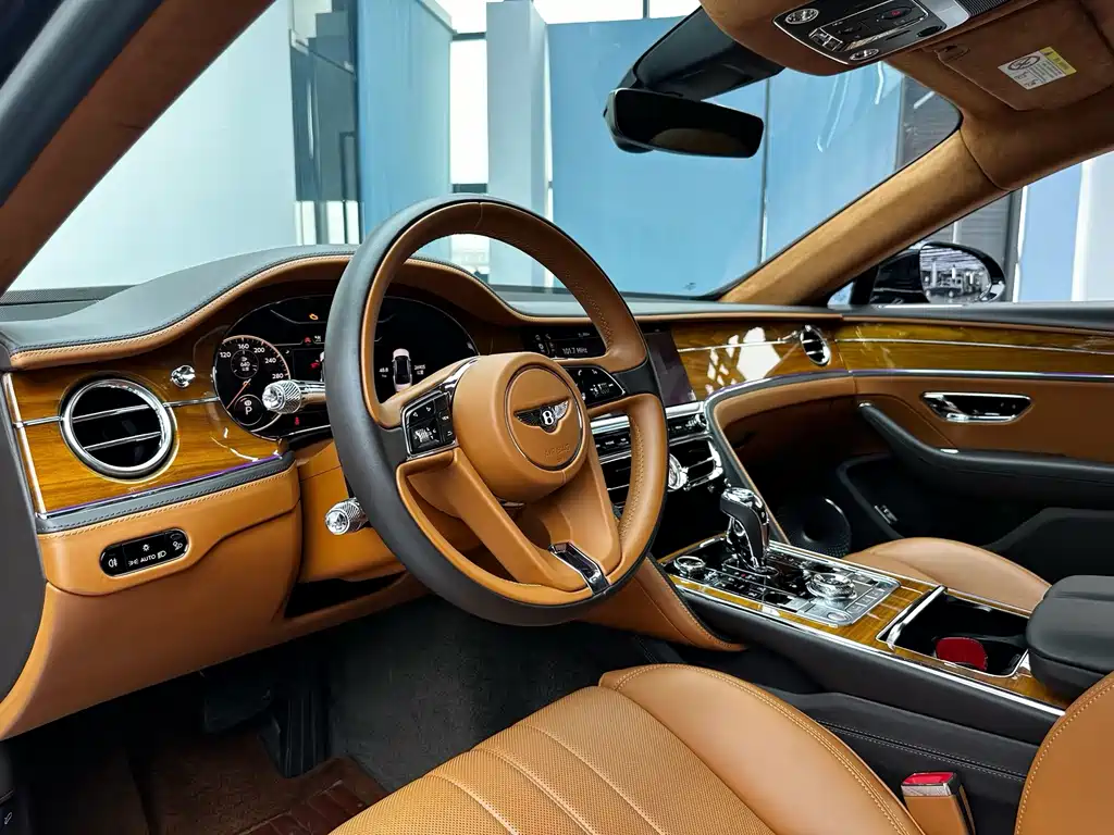 Bentley Flying Spur — миниатюра 18
