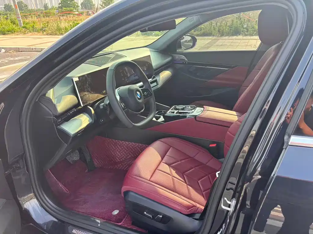 BMW 5 Series 5 2024 525Li Luxury