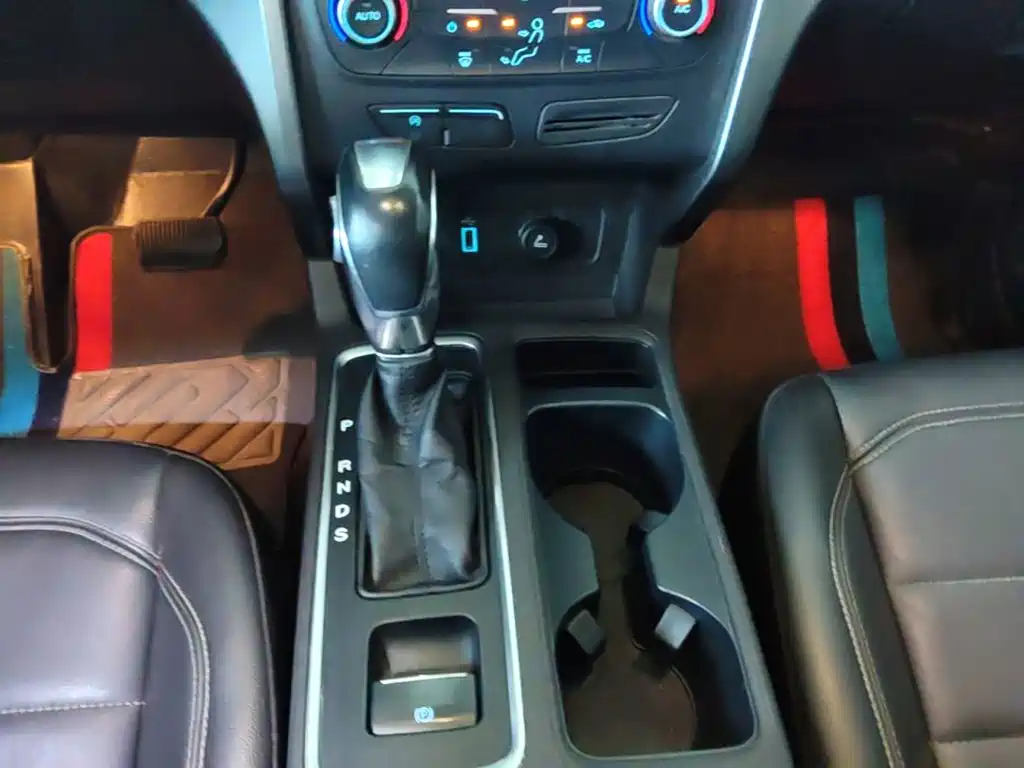 Ford Kuga — миниатюра 14