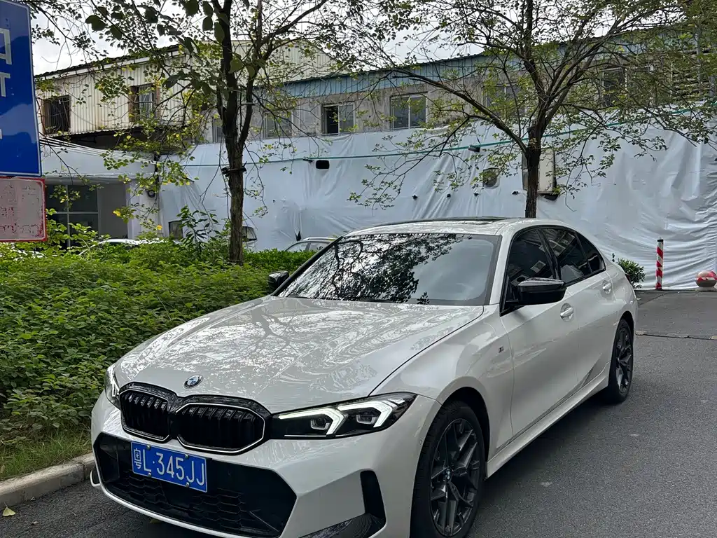 BMW 3 Series — миниатюра 2