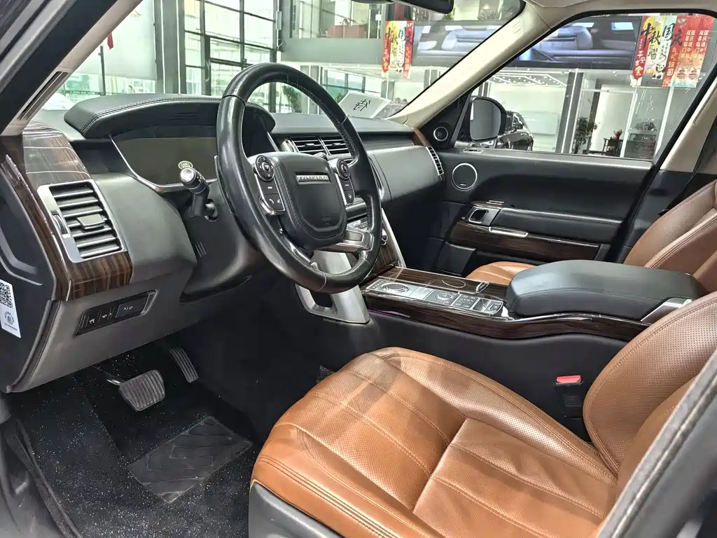 Land Rover Range Rover — миниатюра 6