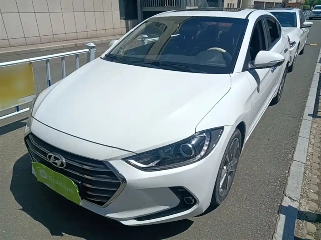 Hyundai Elantra 2016
