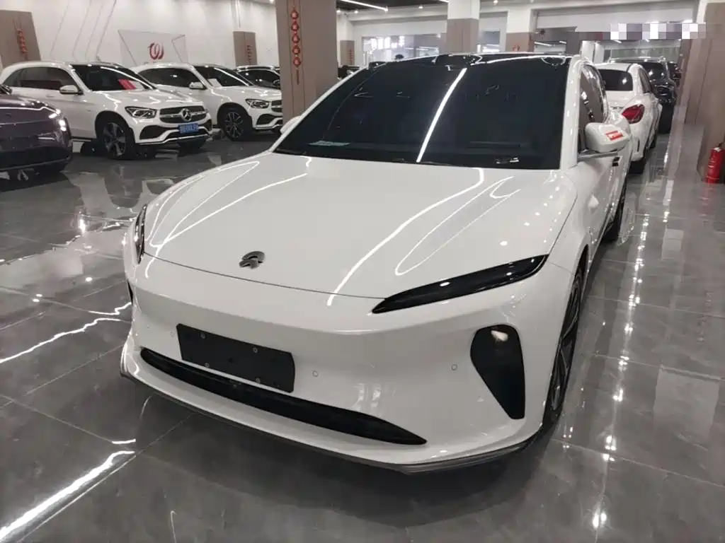 NIO ET5T