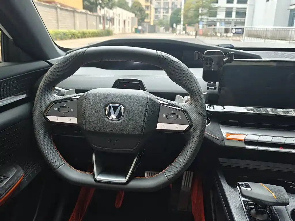Changan UNI-V — миниатюра 14