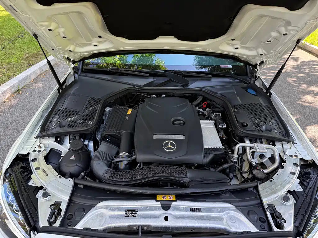 Mercedes-Benz C-Class — миниатюра 32