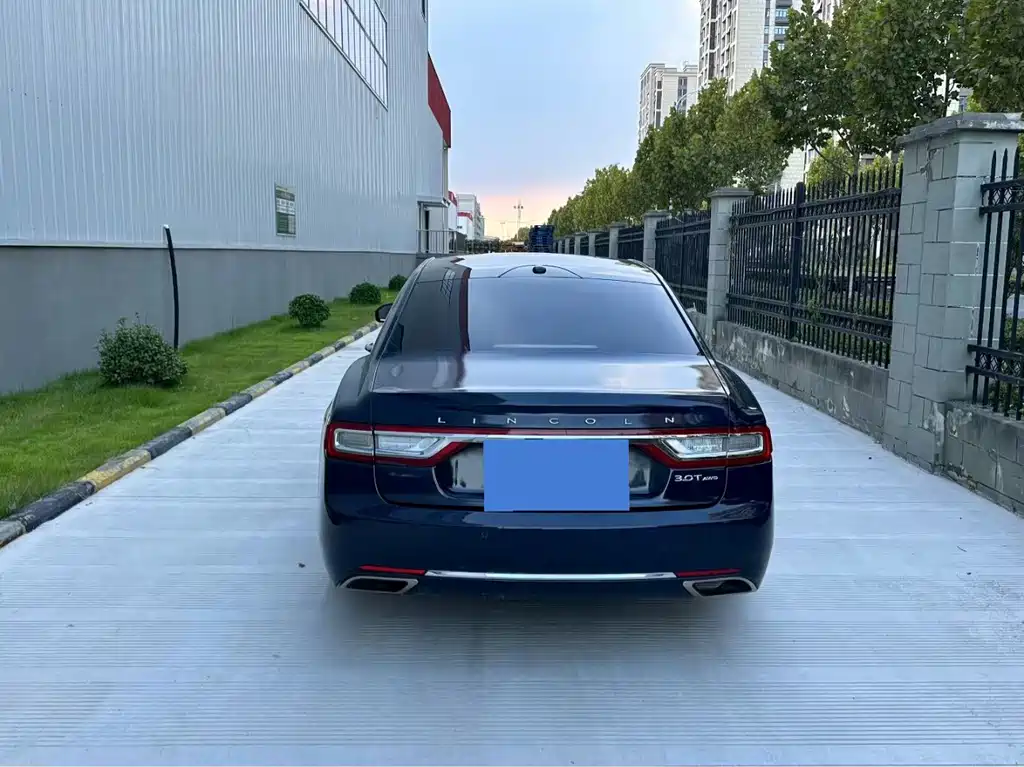 Lincoln Continental — миниатюра 5