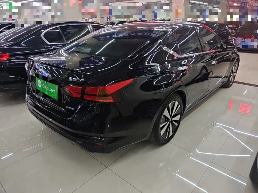 Nissan Teana — миниатюра 7