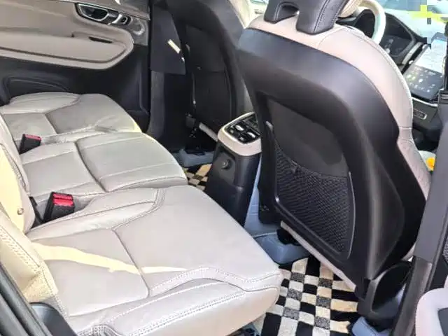 VOLVO XC90 PLUG IN HYBRID