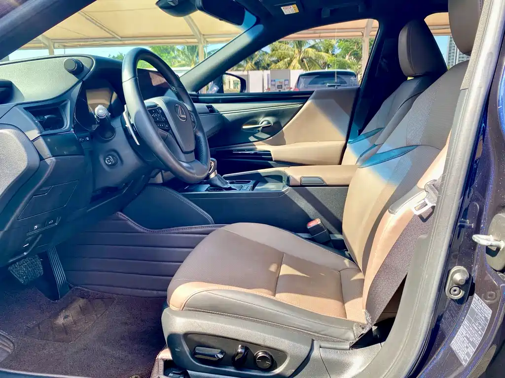 Lexus ES — миниатюра 7