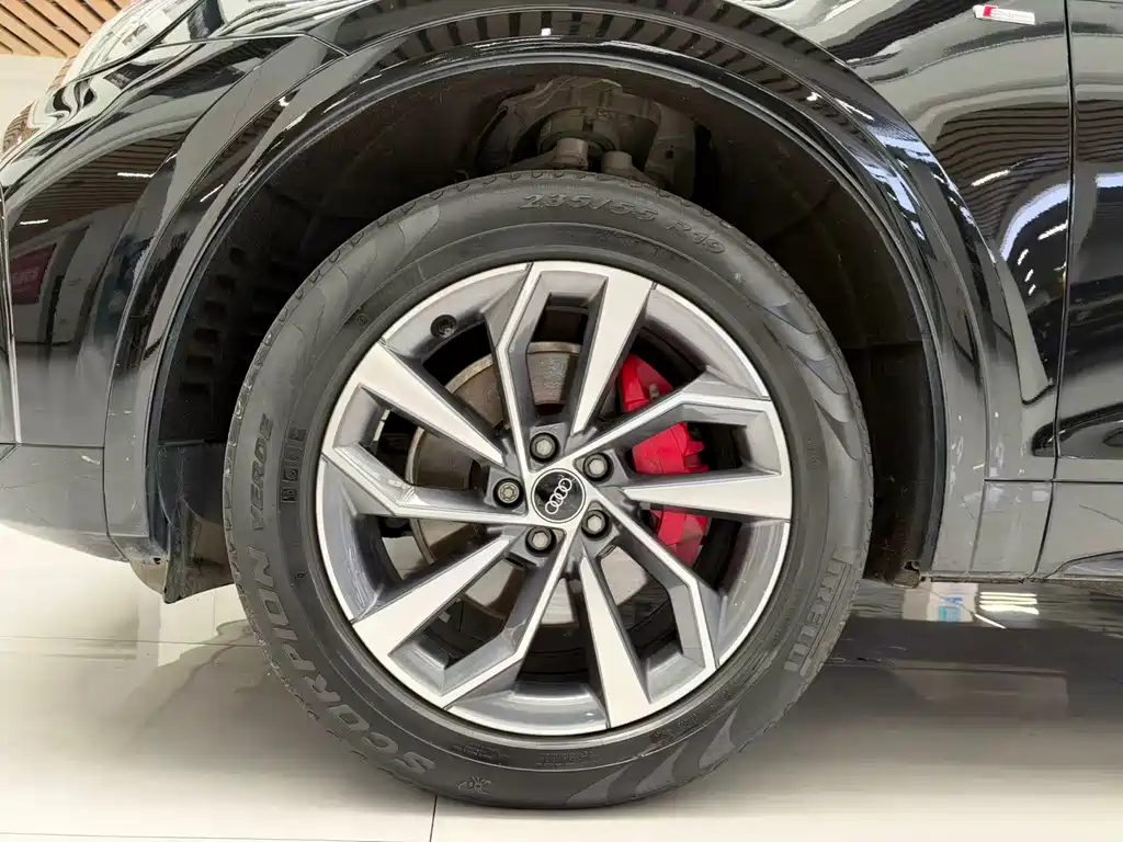 Audi Q5L — миниатюра 22