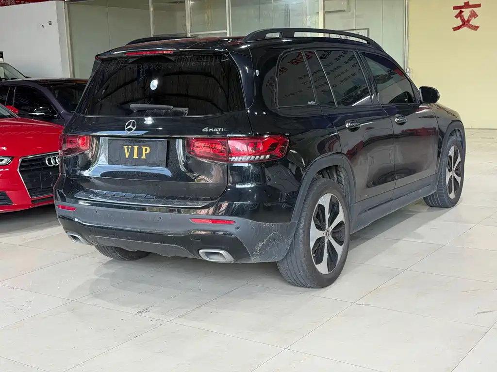 Mercedes-Benz GLB — миниатюра 7