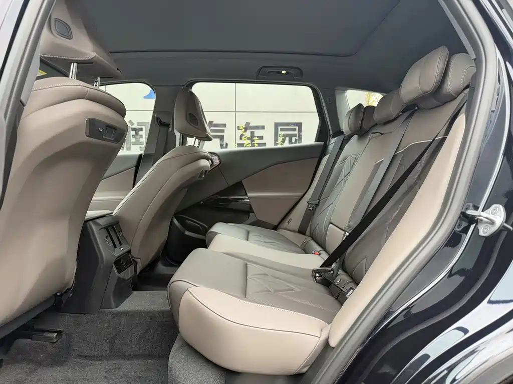 BMW X3 — миниатюра 4