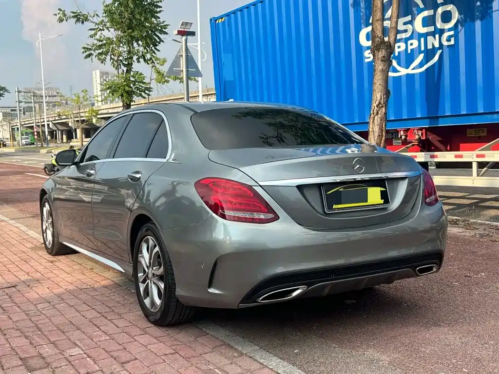 Mercedes-Benz C-Class — миниатюра 5
