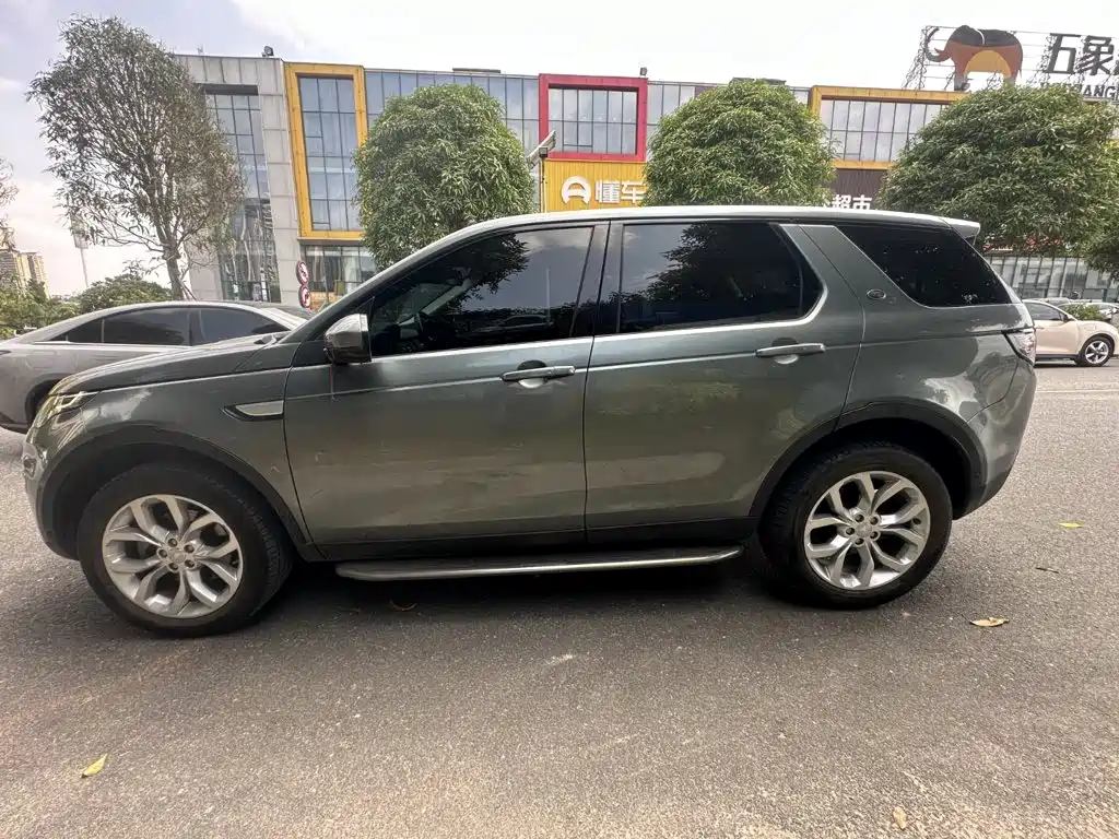 Land Rover Discovery Sport — миниатюра 2