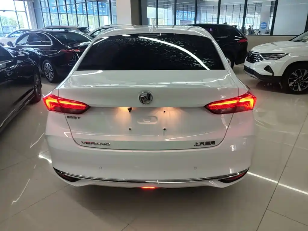 Buick Verano — миниатюра 6