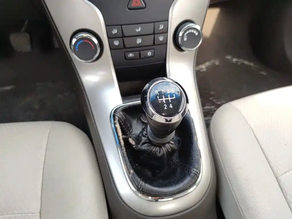 Chevrolet Cruze — миниатюра 14