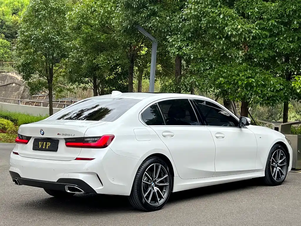BMW 3 Series — миниатюра 7