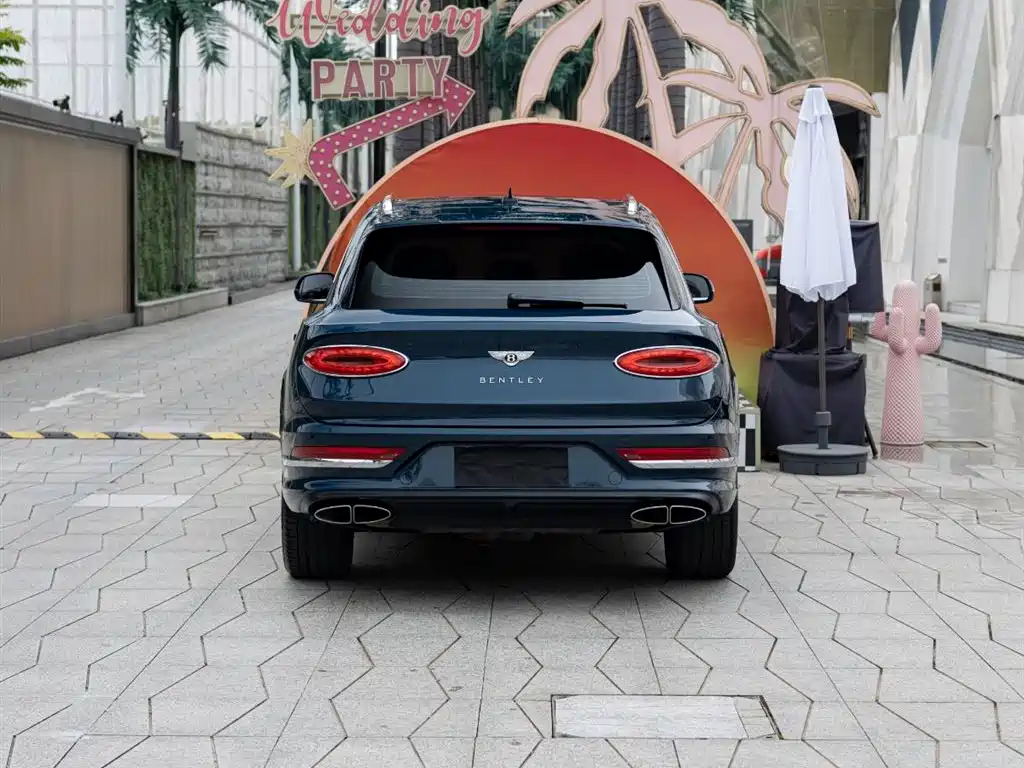 Bentley Bentayga 2022 4.0T V8