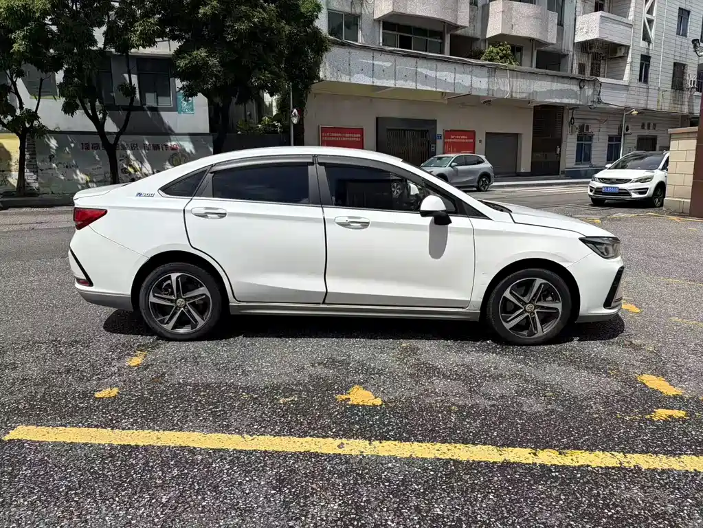 BAIC EU5 2018 R500