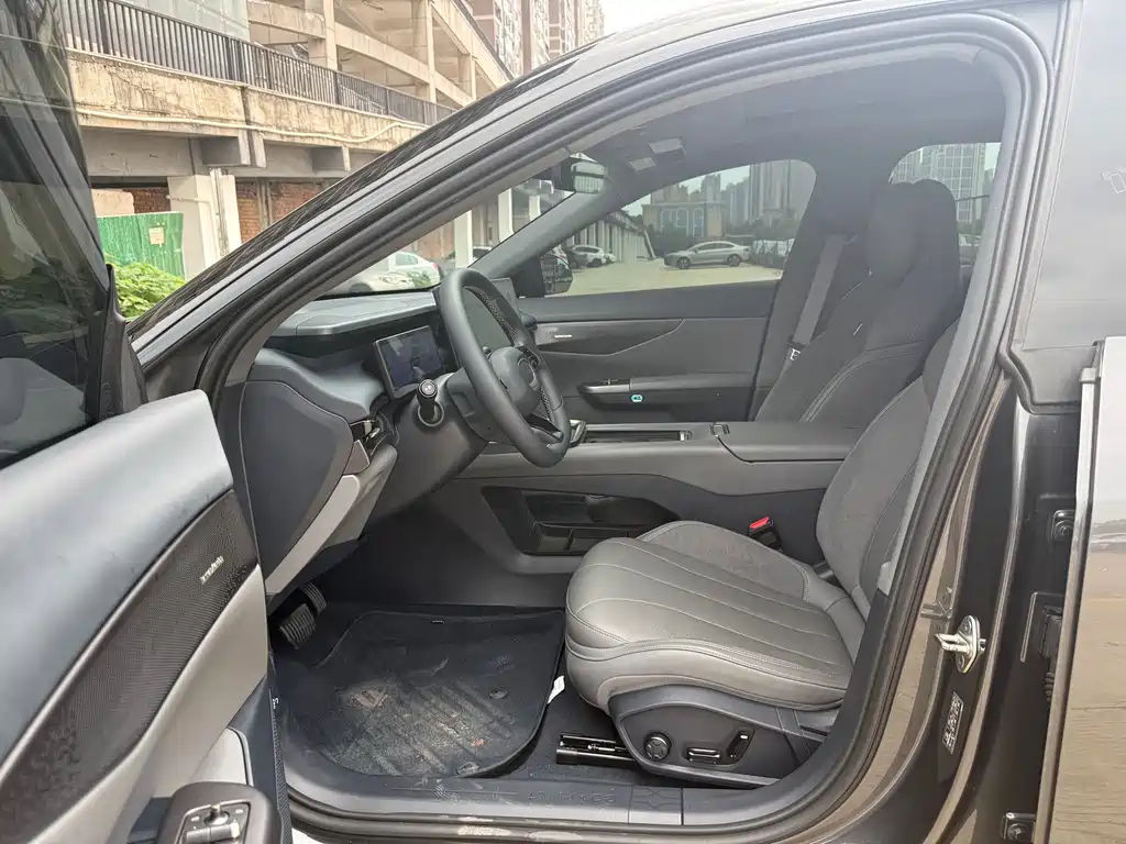 Lynk & Co 07 EM-P 2024 EM-P 126 Pro