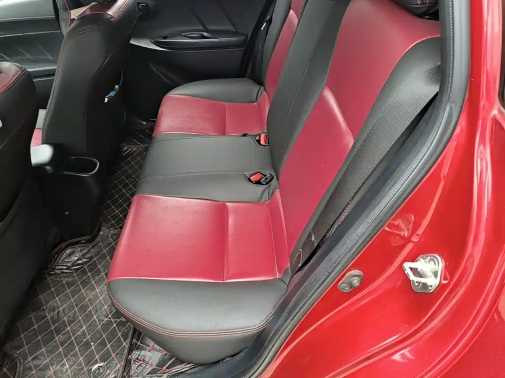 Toyota Yaris L — миниатюра 17