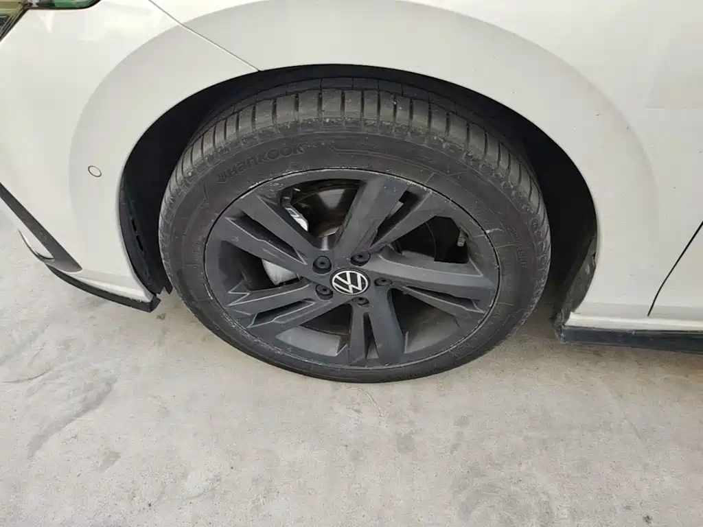 Volkswagen Golf — миниатюра 23