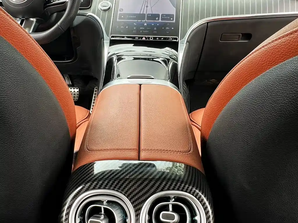 Mercedes-Benz GLC — миниатюра 8
