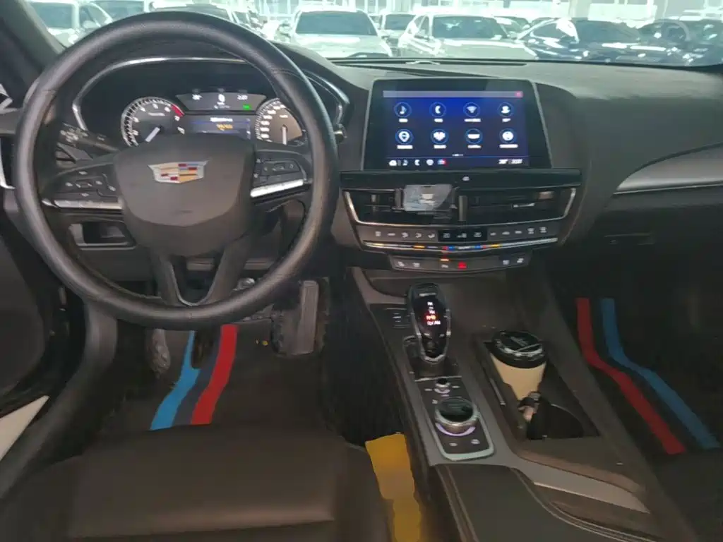 Cadillac CT5 — миниатюра 10