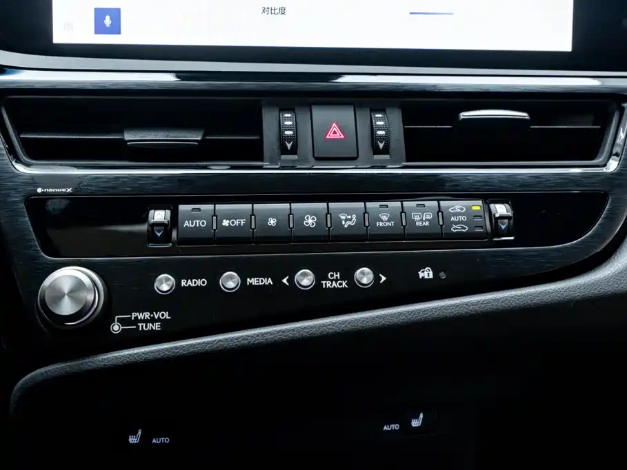 Lexus ES — миниатюра 19