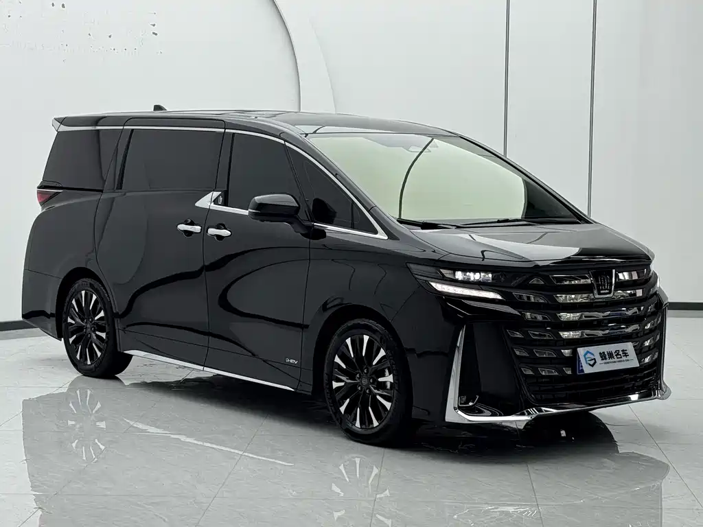 Toyota Vellfire — миниатюра 2