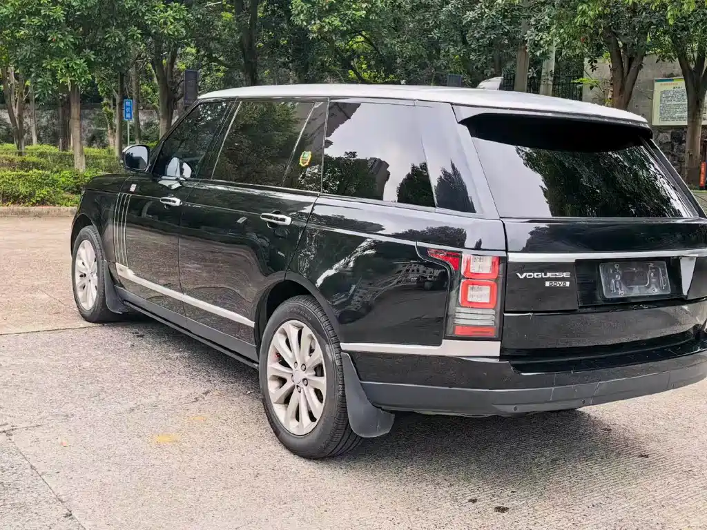 Land Rover Range Rover — миниатюра 2