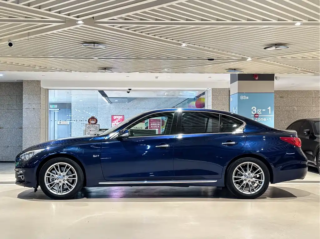 INFINITI Q50L