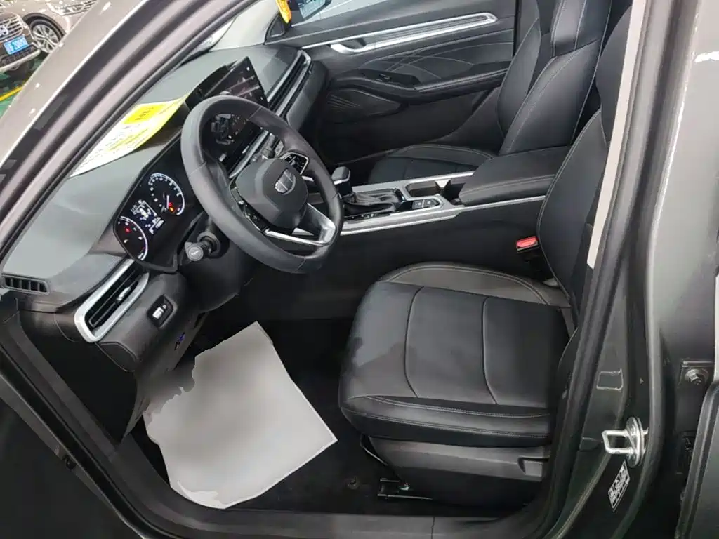 Geely Emgrand — миниатюра 15