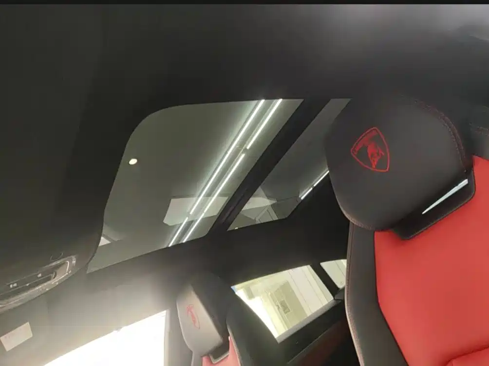 Lamborghini Urus — миниатюра 10