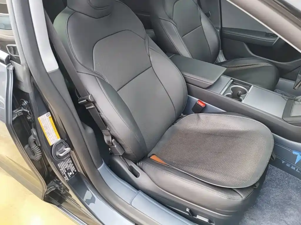 Tesla Model 3 — миниатюра 25