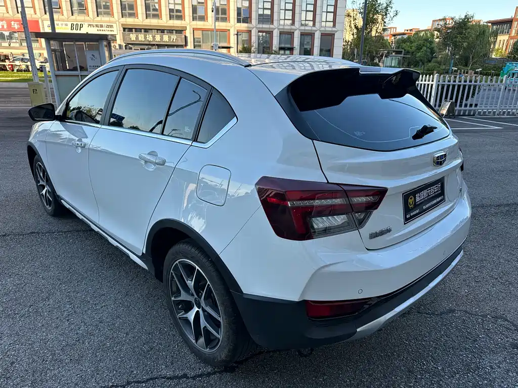 Geely Vision S1 — миниатюра 9