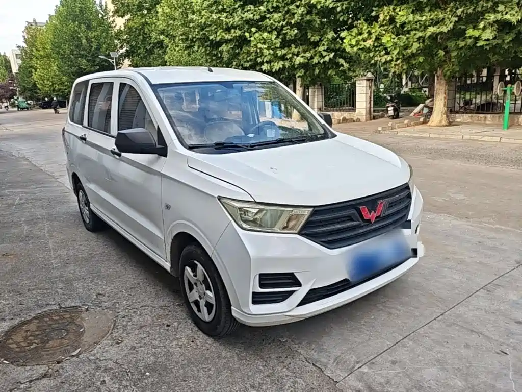 Wuling Hongguang — миниатюра 22