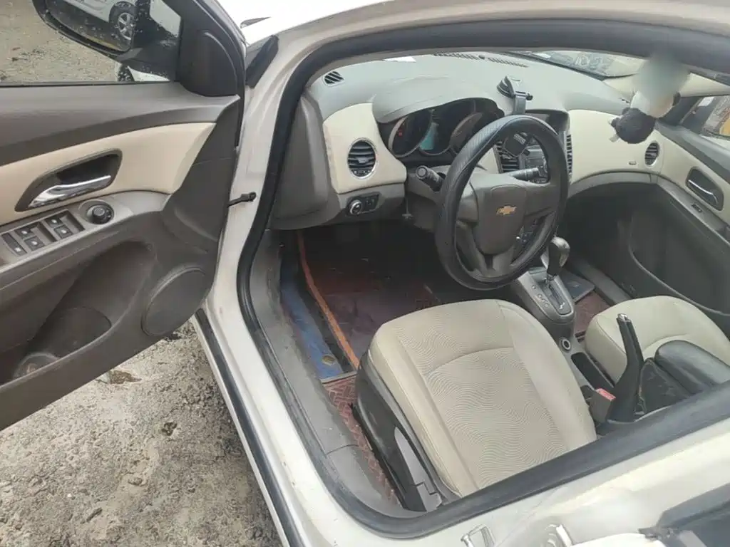 Chevrolet Cruze — миниатюра 16