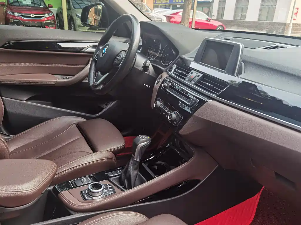 BMW X1 — миниатюра 10