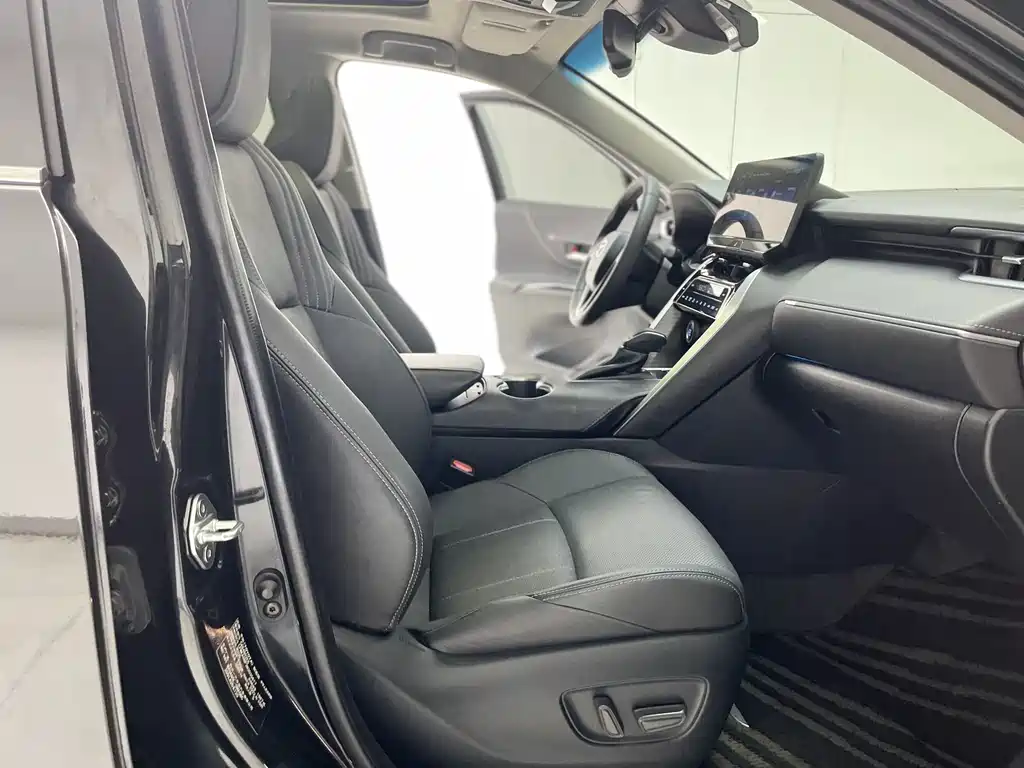 TOYOTA LING FANG HARRIER