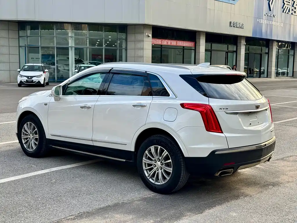 Cadillac XT5 — миниатюра 3