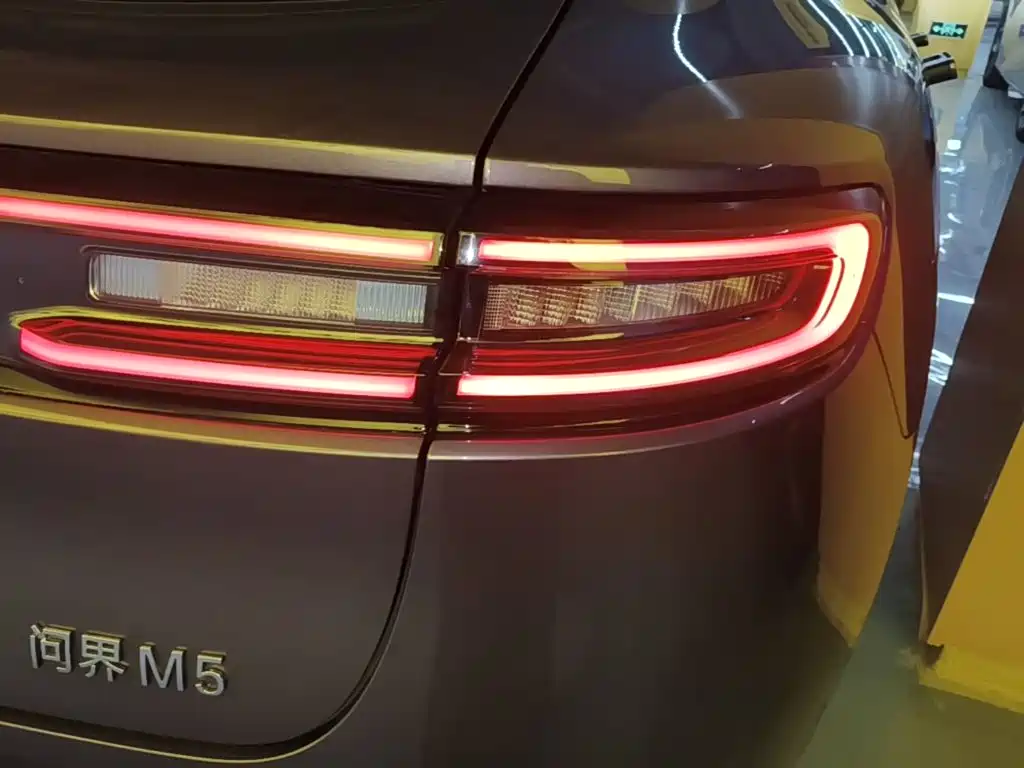 AITO AITO M5 — миниатюра 8