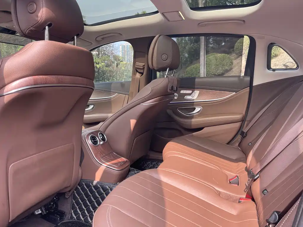 MERCEDES-BENZ E CLASS