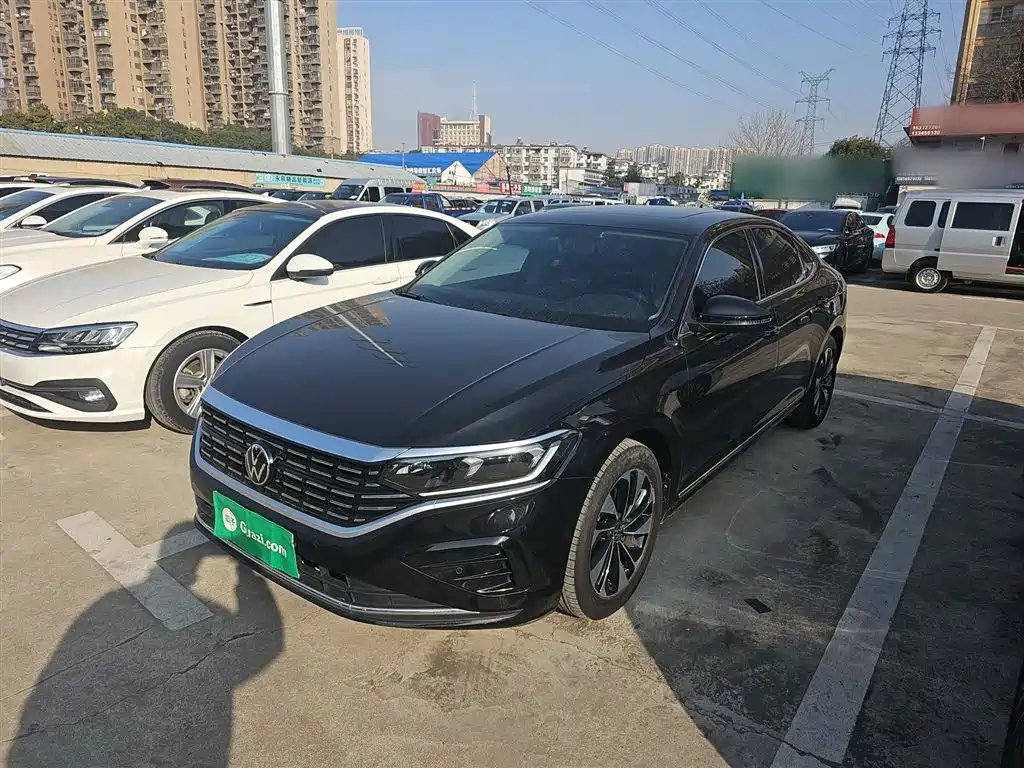 Volkswagen Passat 2023