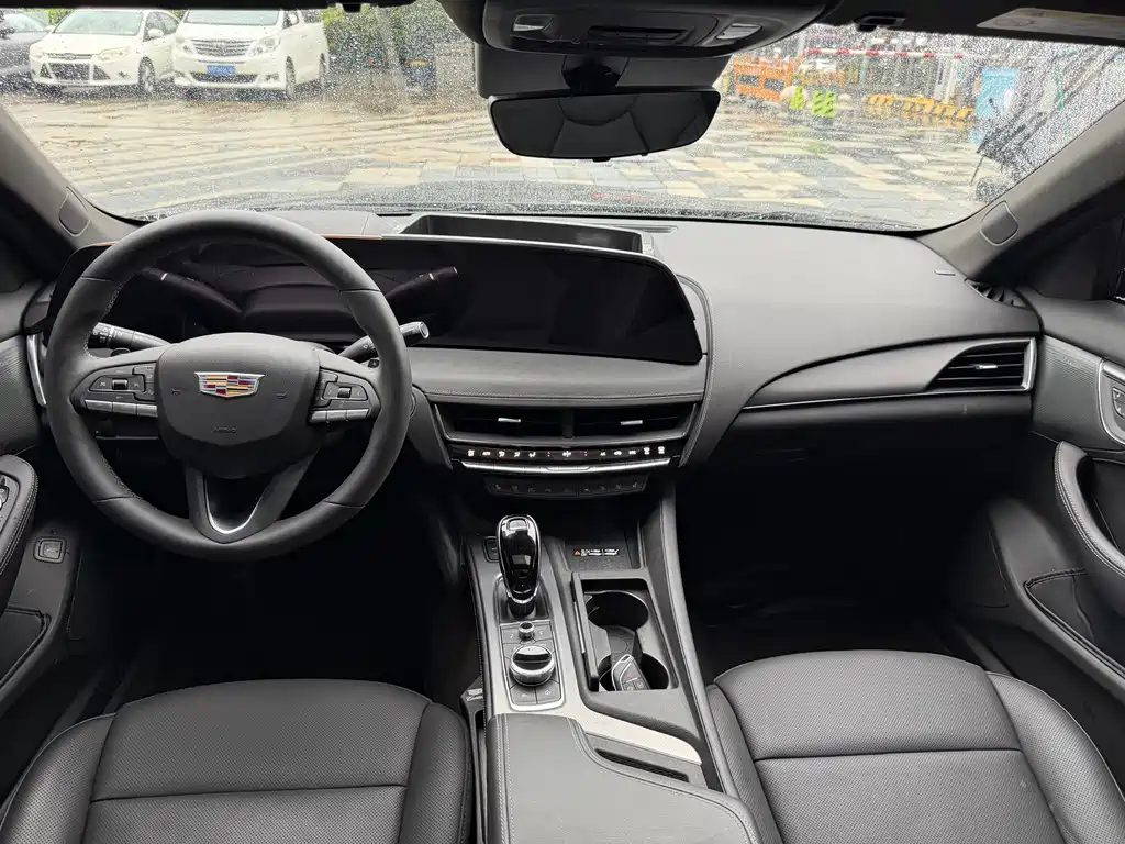 Cadillac CT5 — миниатюра 12